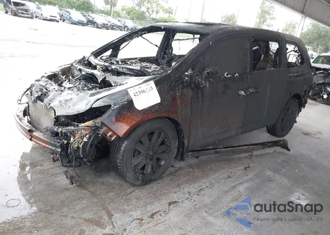 2014 Honda Odyssey Touring/Touring Elite из США, поврежденный, VIN 5FNRL5H9XEB015029